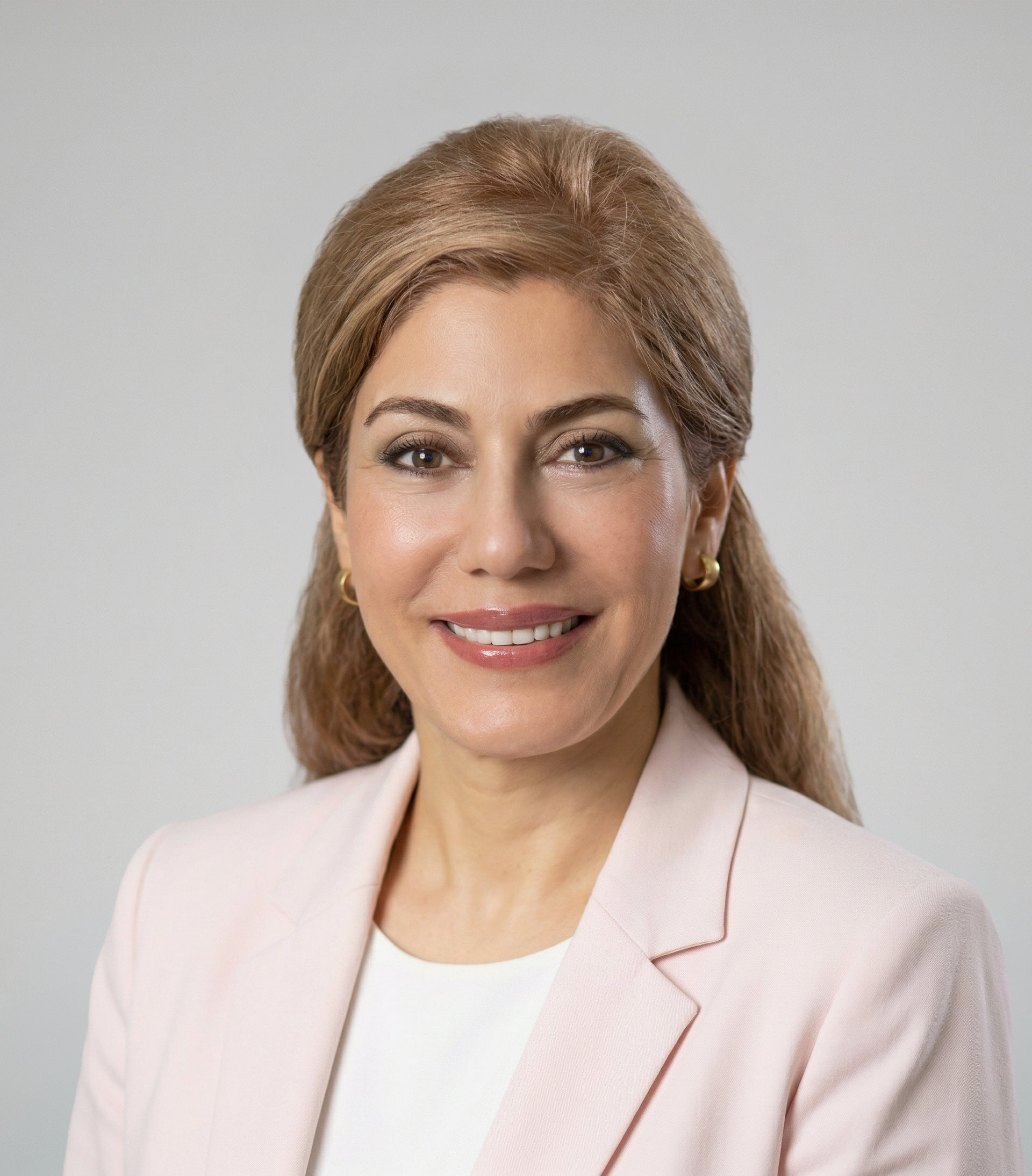 Dr Roya Zandparsa